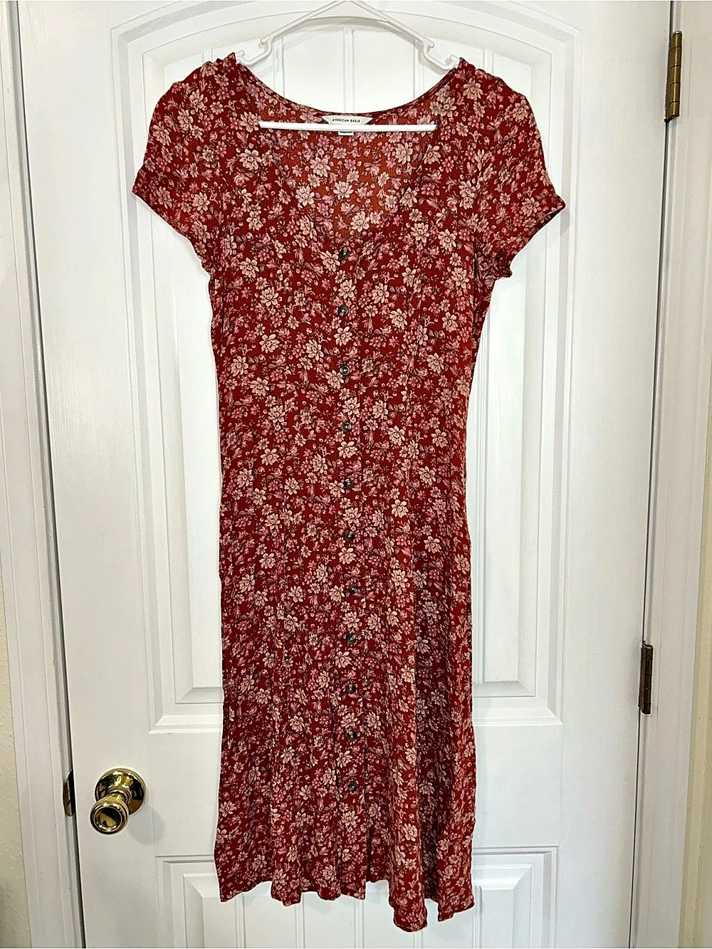 American Eagle Floral Midi Dress in Red & White Size Small Like New